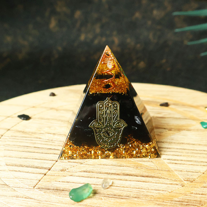Hamsa Hand Resin Crystal Pyram - Home Office Free recension och pris