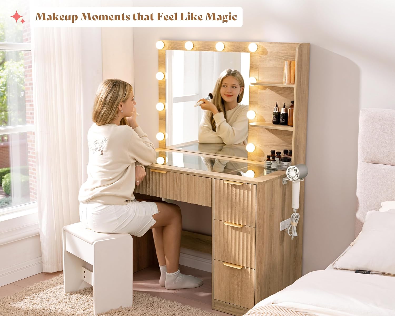 Natural Oak Fluted Vanity Desk - Desk Charging Station recension och pris