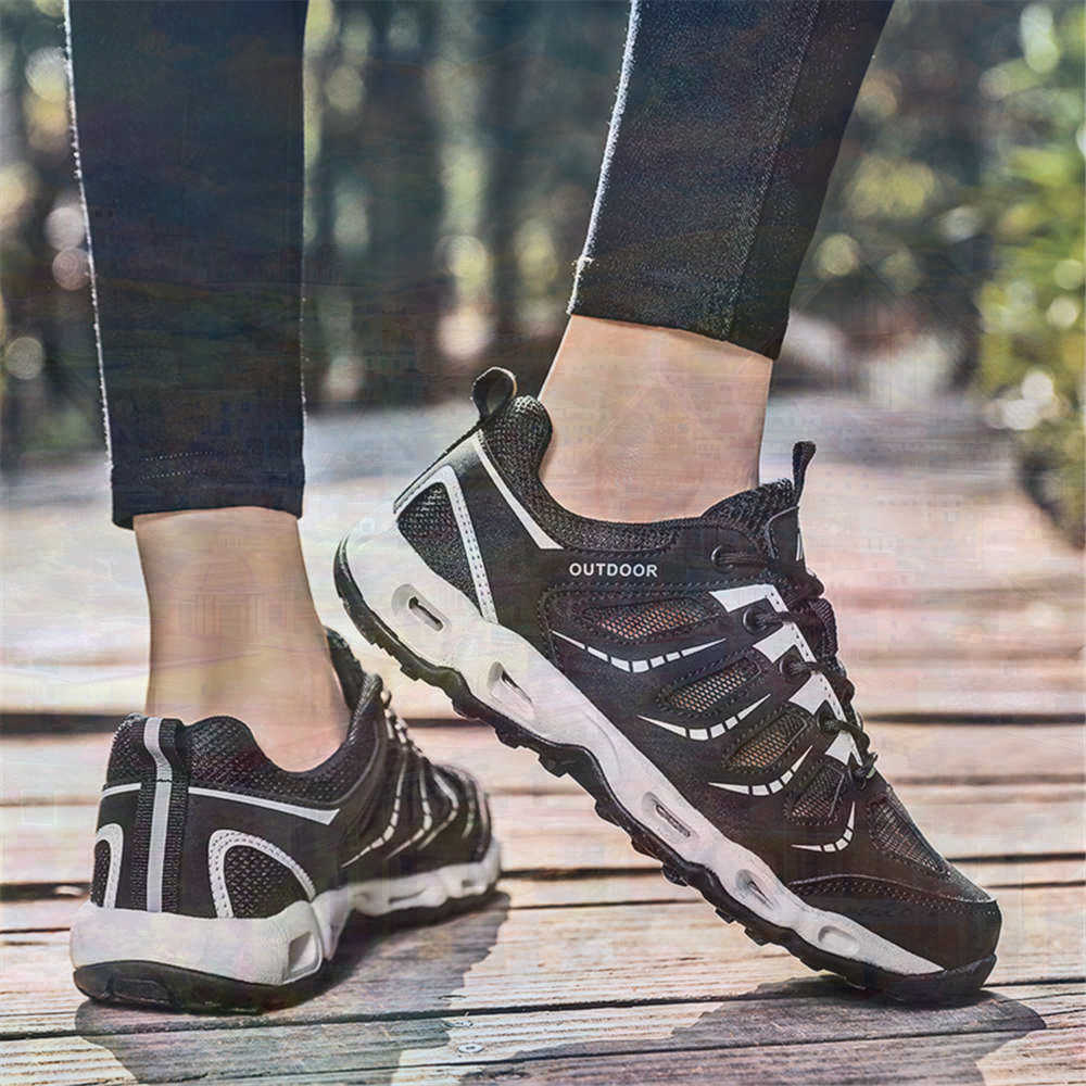 Sumer Round Tip Silver Sneaker - Home Office Backdrop recension och pris